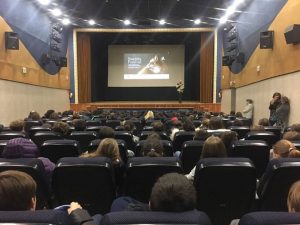 FuoriFestival: il bellissimo documentario sulla bioluminescenza è stato presentato alle scuole della provincia